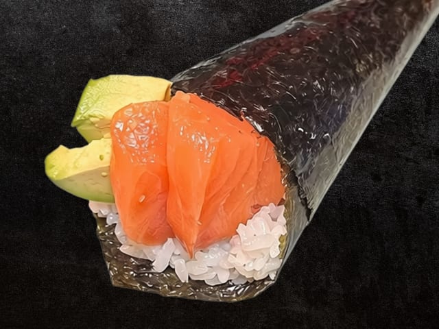 Salmon Hand Roll*.