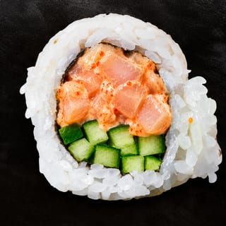 Spicy Hamachi Roll*